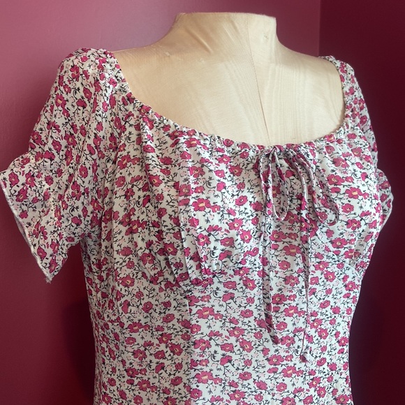 Nasty Gal Ditsy Bardot Cap Sleeve Floral Mini Dress - Picture 5 of 7